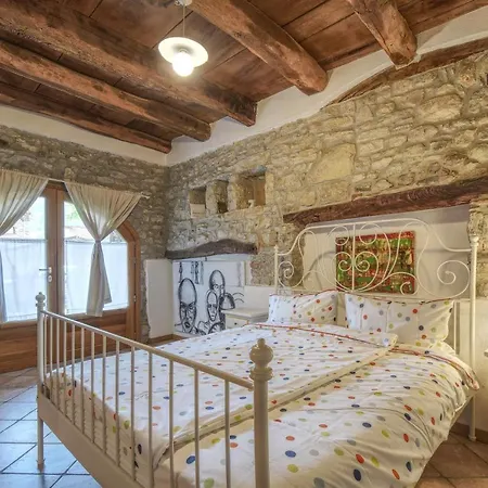 Romantic Boutique Hospitality *