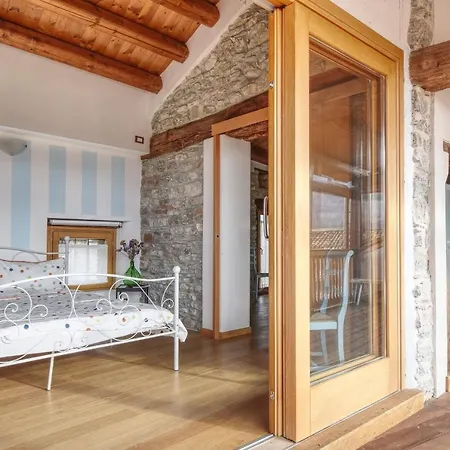 Romantic Boutique Hospitality Affittacamere Revine Lago